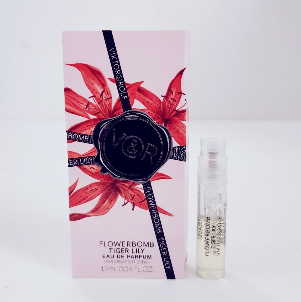 ⭐4/$15 Viktor & Rolf Flowerbomb Tiger Lily